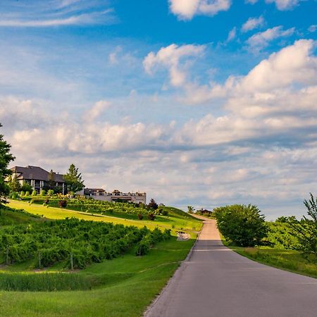“Hygge” 3Bdr Townhouse, Close To Beach, Park & Wineries! Traverse City Eksteriør billede