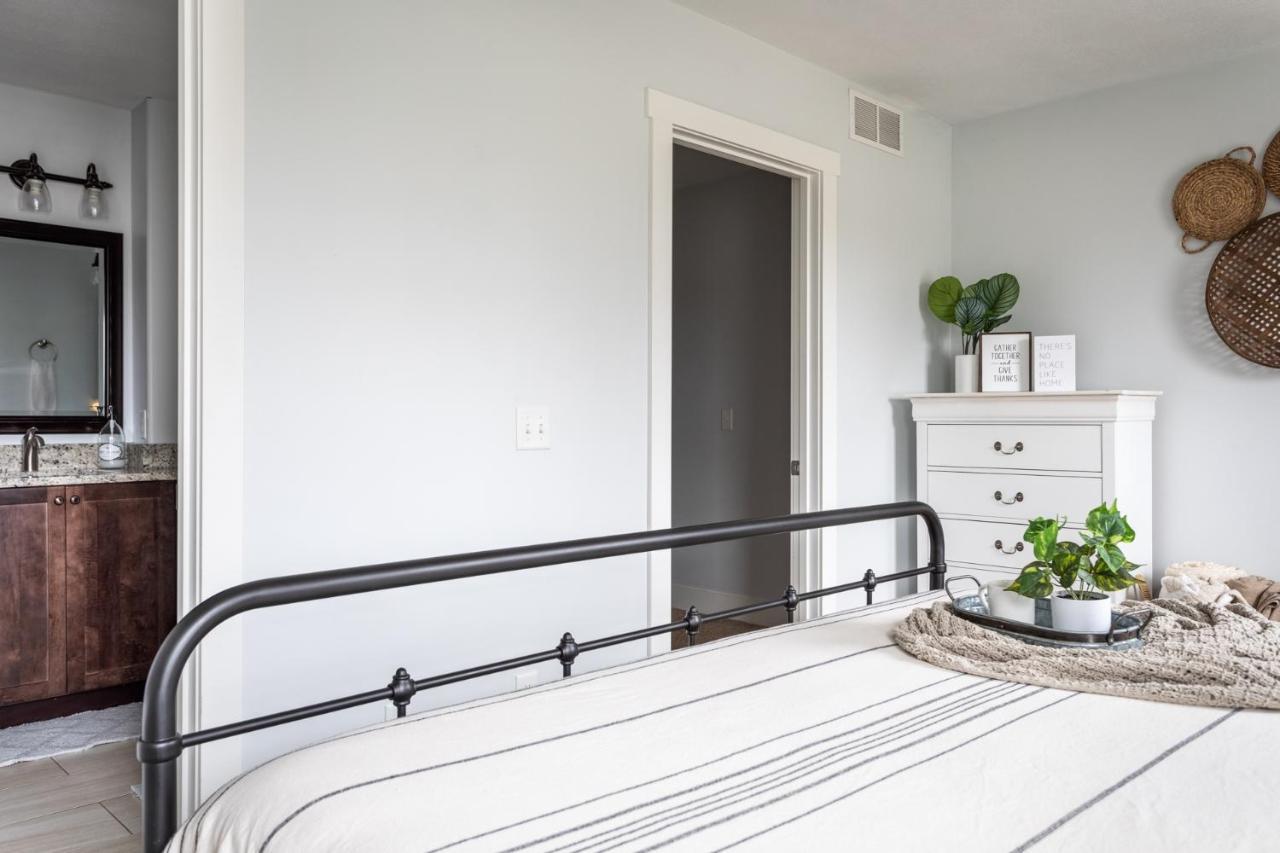 “Hygge” 3Bdr Townhouse, Close To Beach, Park & Wineries! Traverse City Eksteriør billede