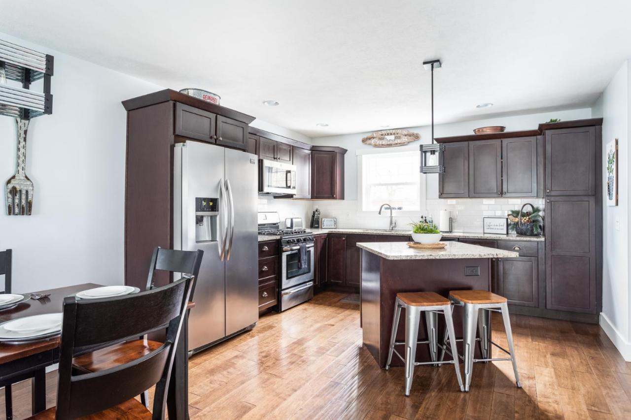 “Hygge” 3Bdr Townhouse, Close To Beach, Park & Wineries! Traverse City Eksteriør billede